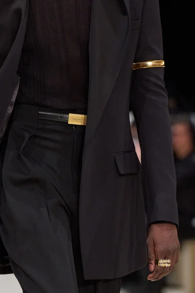 Look 130